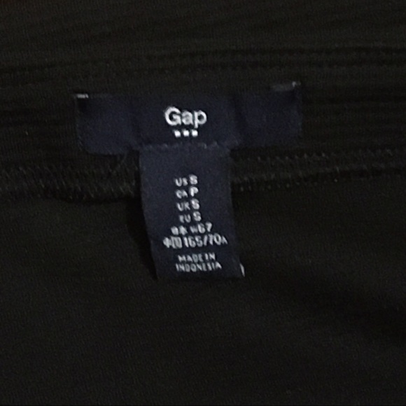 Gap above the knee pencil skirt size small - Picture 3 of 3
